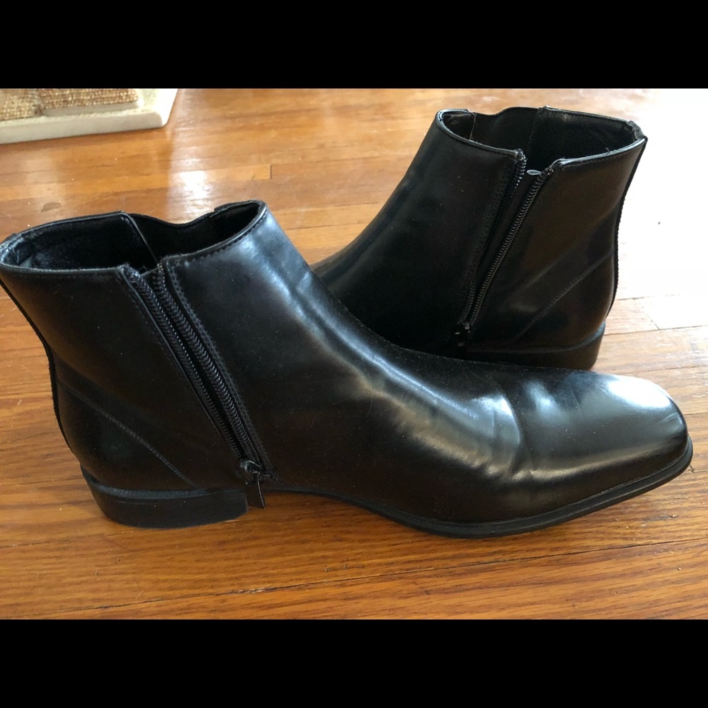 Men’s black zip dress shoes